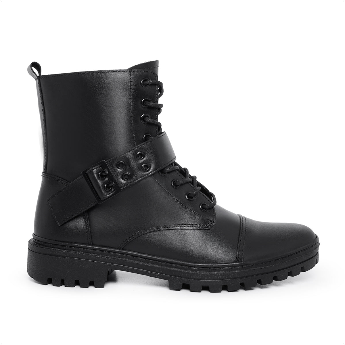 Bota Masculina em Couro Preto com Fivela