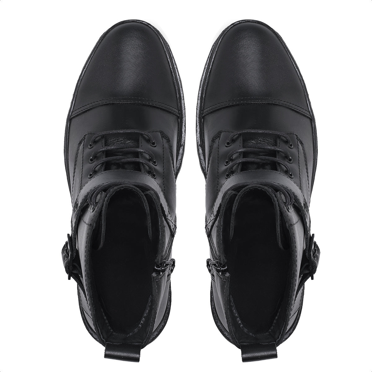 Bota Masculina em Couro Preto com Fivela