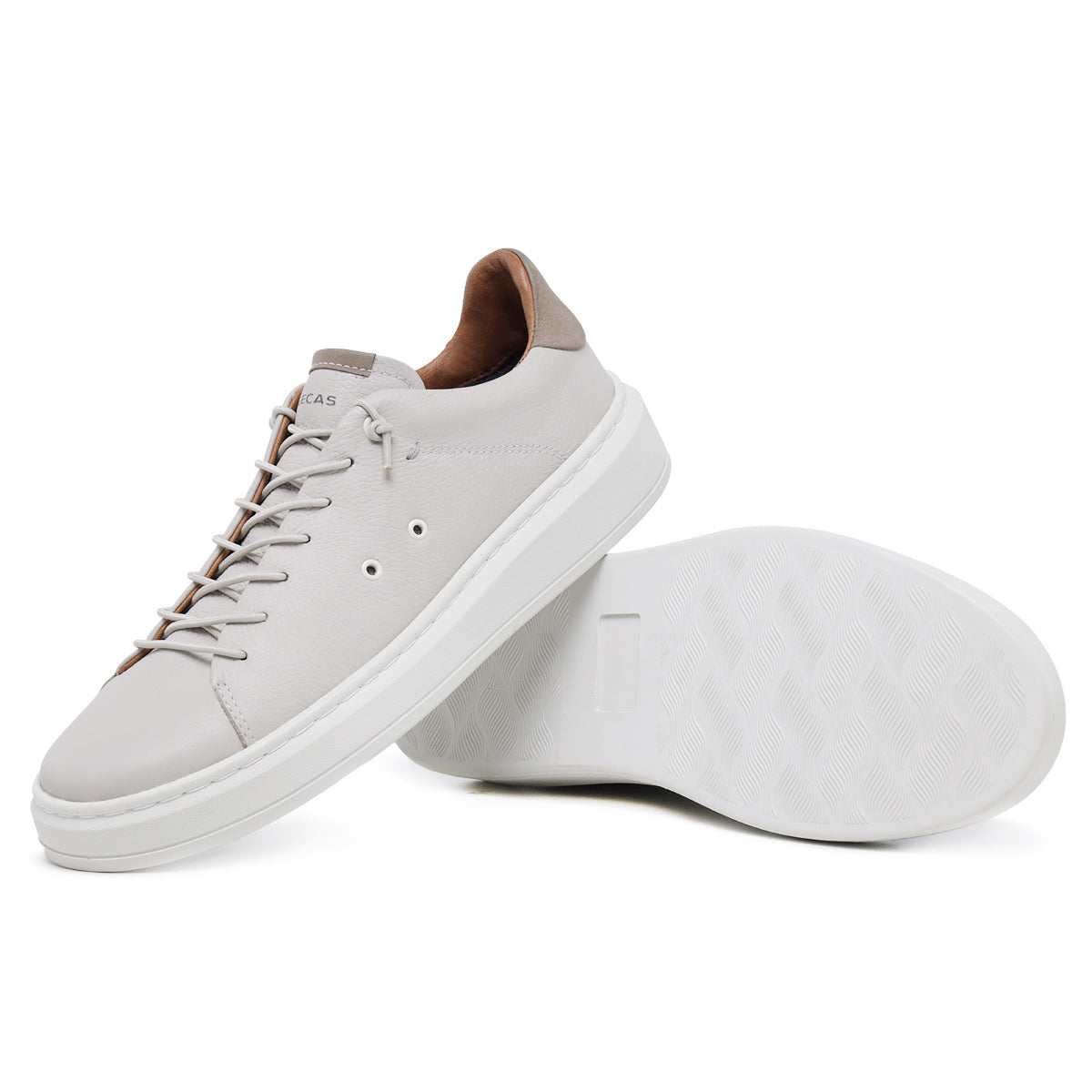 Sapato Casual Masculino em Couro Gelo/Caramelo com Elástico
