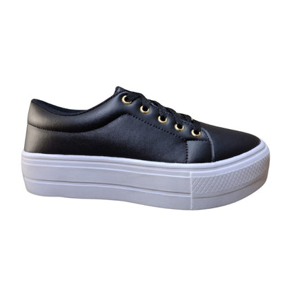 Tênis Liv Casual Preto com sola Branca