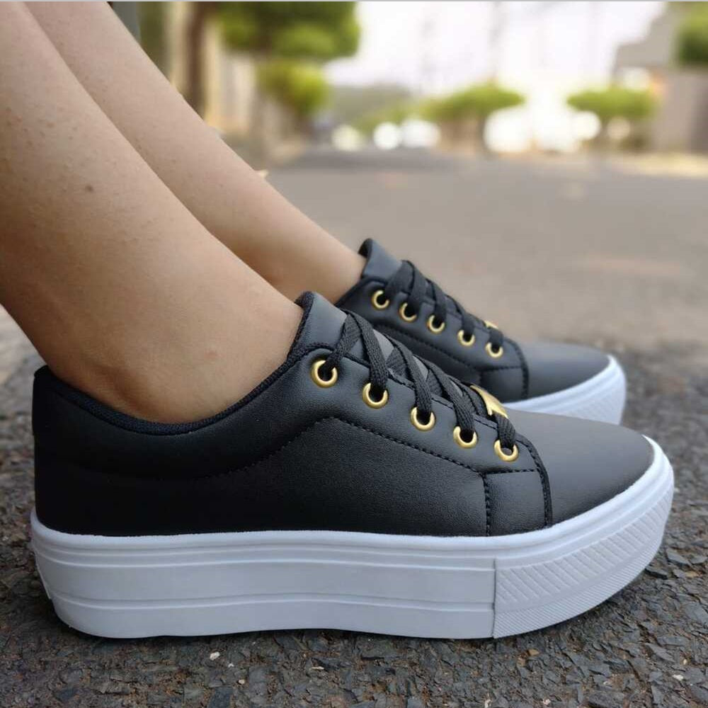 Tênis Liv Casual Preto com sola Branca